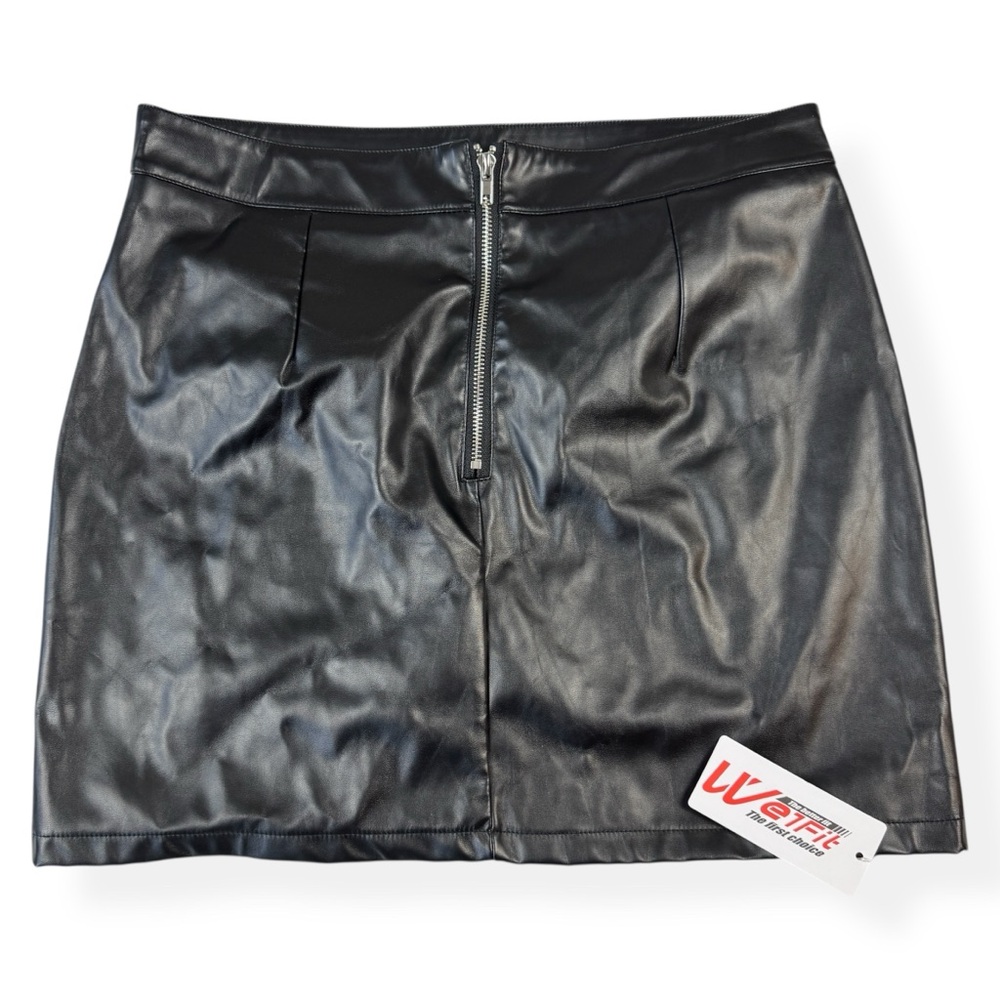 We1Fit Faux Leather‎ Skort Womens L Large Solid Black Mini Moto Biker Lined NWT